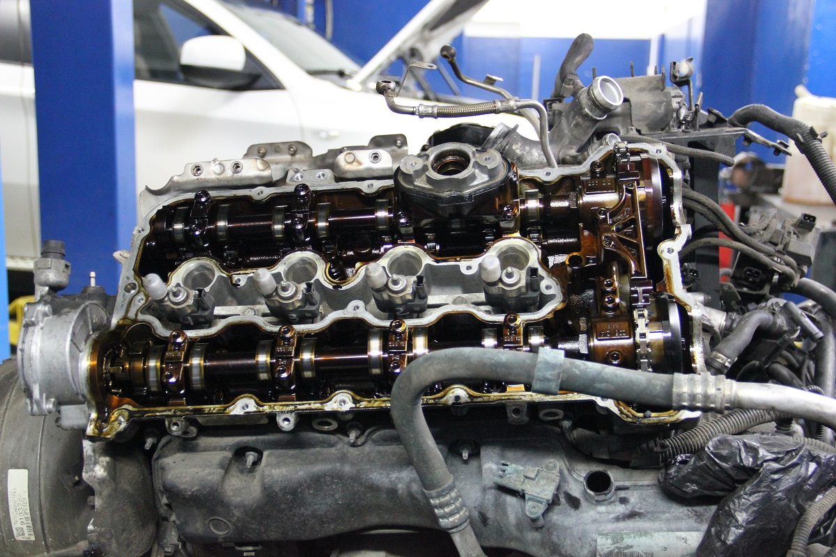 Снятие клапанных крышек N63B44A