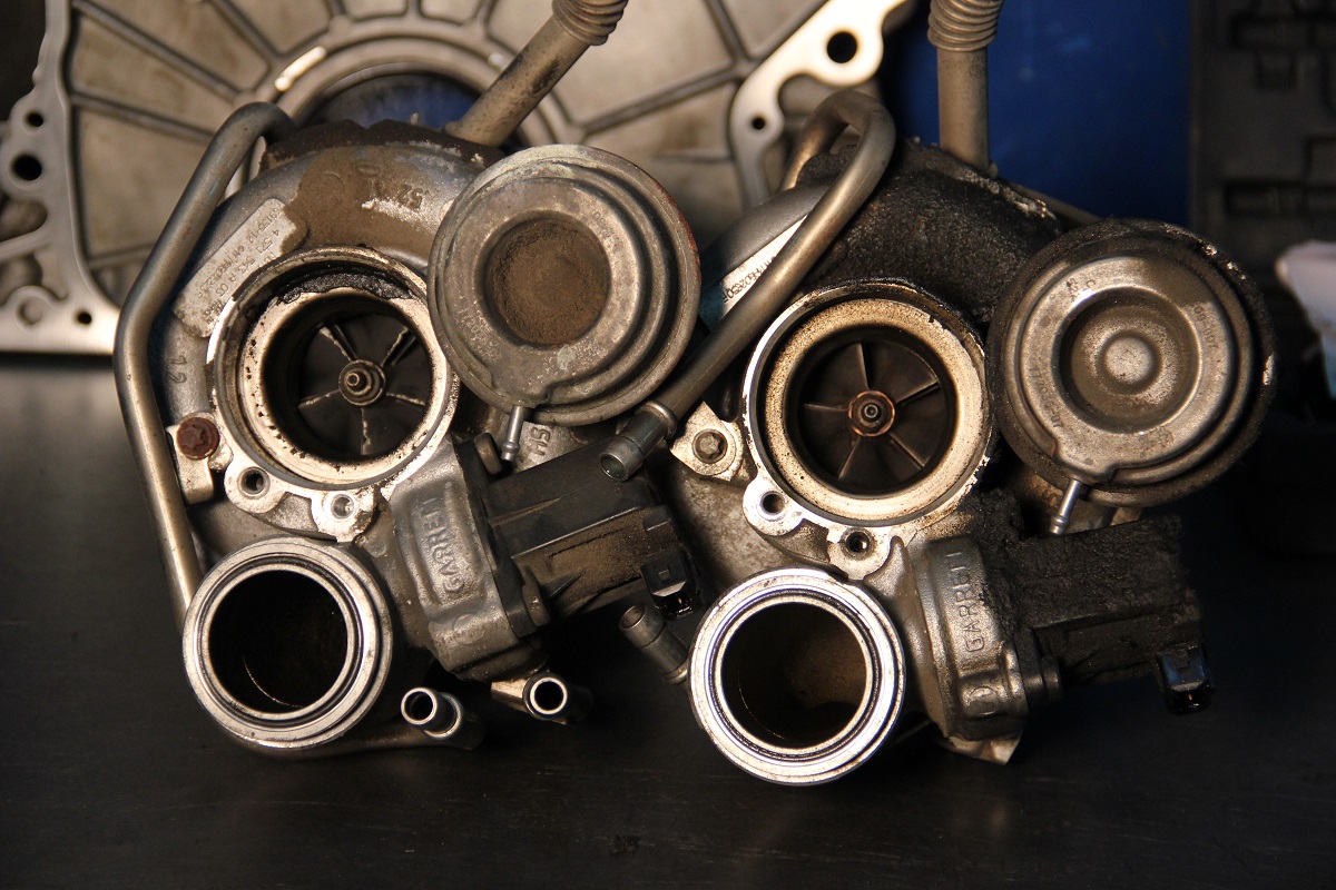 Снятые турбины BMW N63B44A