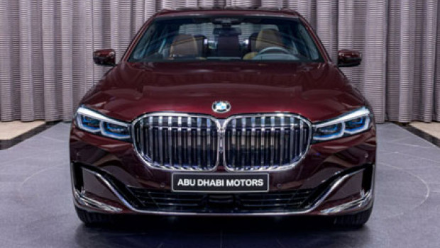BMW 7 серии LCI G12 в Абу-Даби