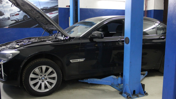 Замена маслосъемных колпачков и ремонт турбин БМВ - N63B44A