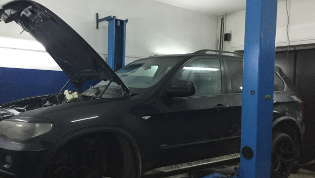 Работы с ГРМ БМВ на Х5 Е70